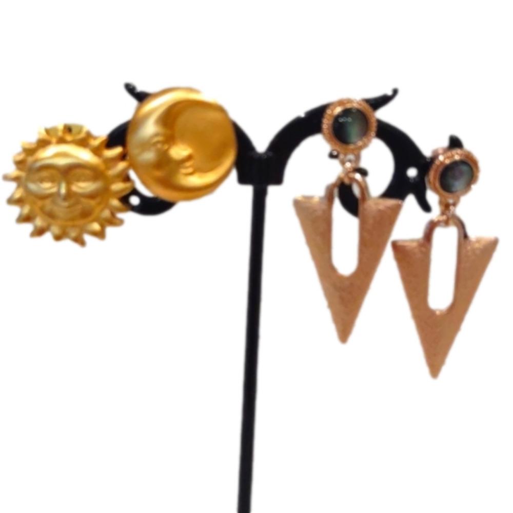 Set of Two Pairs of Earrings